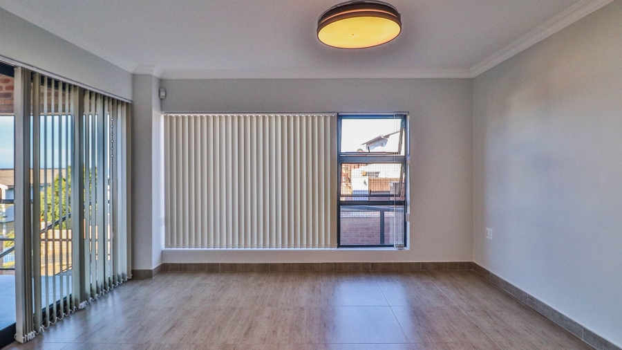 4 Bedroom Property for Sale in Wavecrest Eastern Cape